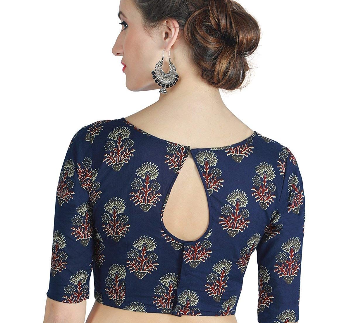 stylish blouse design for back hook neck