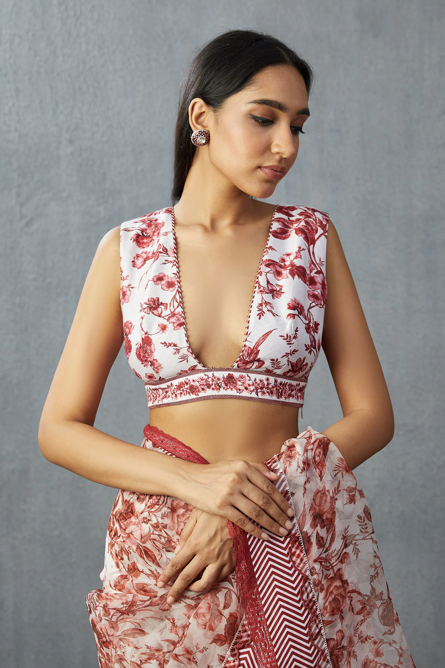 saree blouse bold image