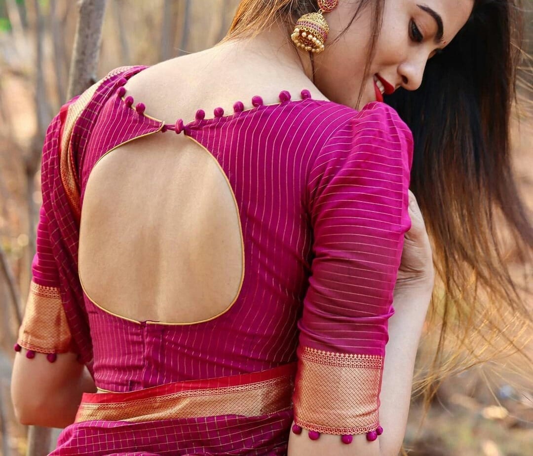 Simple Kathpadar Saree Blouse Back Neck Designs