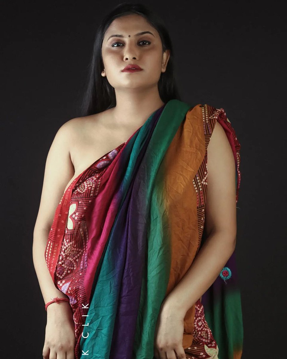 without blouse saree