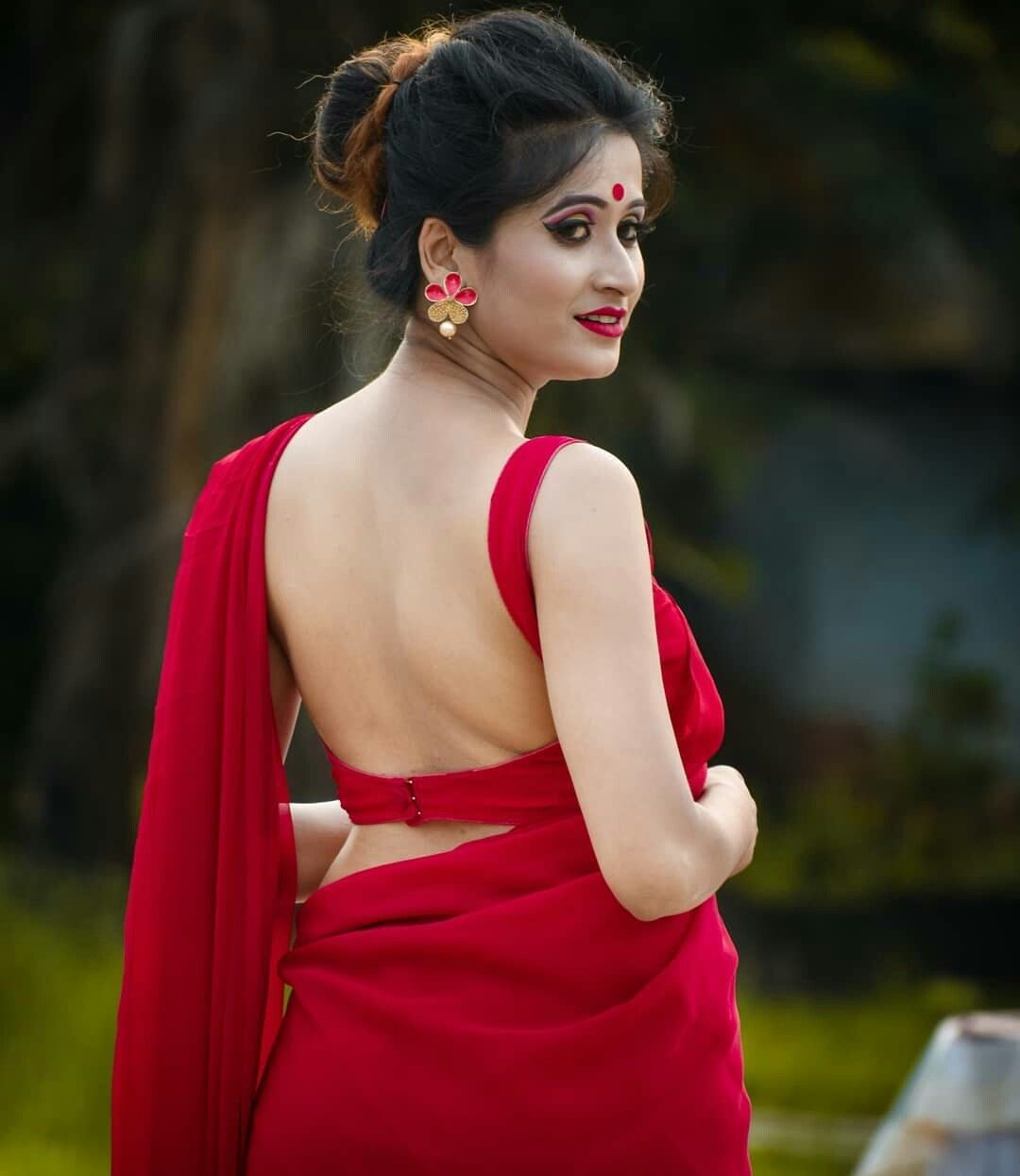 Red Back Backless Saree Blouse Designs