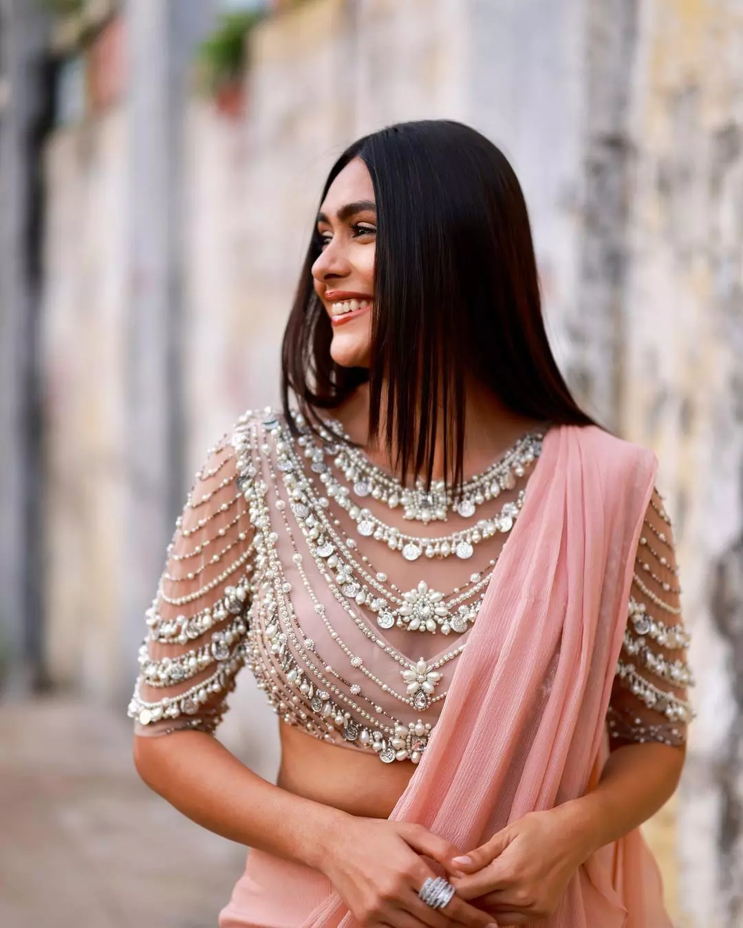 unique saree blouse design ideas 2023