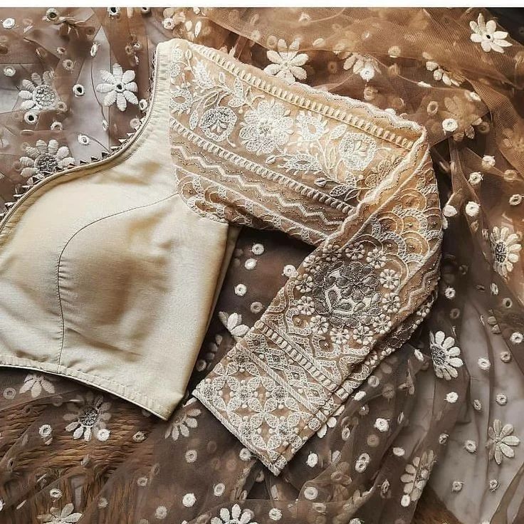 Elegance of Embroidery On Saree Blouse