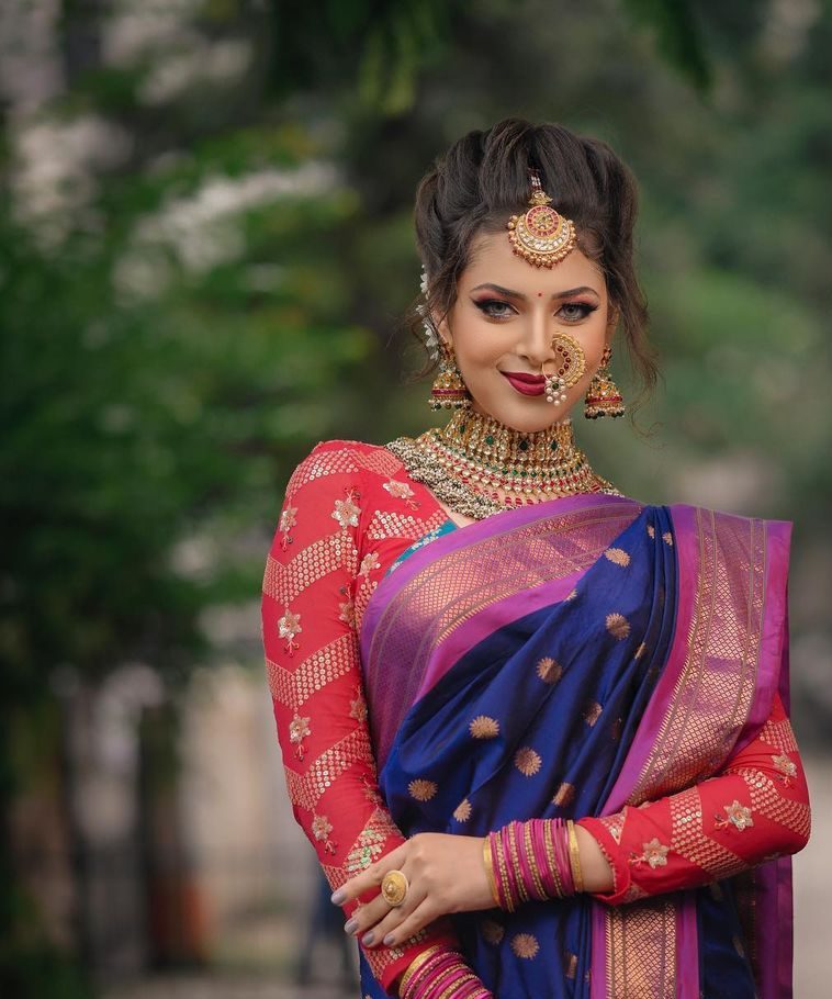 Cool Silk Saree Blouse Design For Wedding